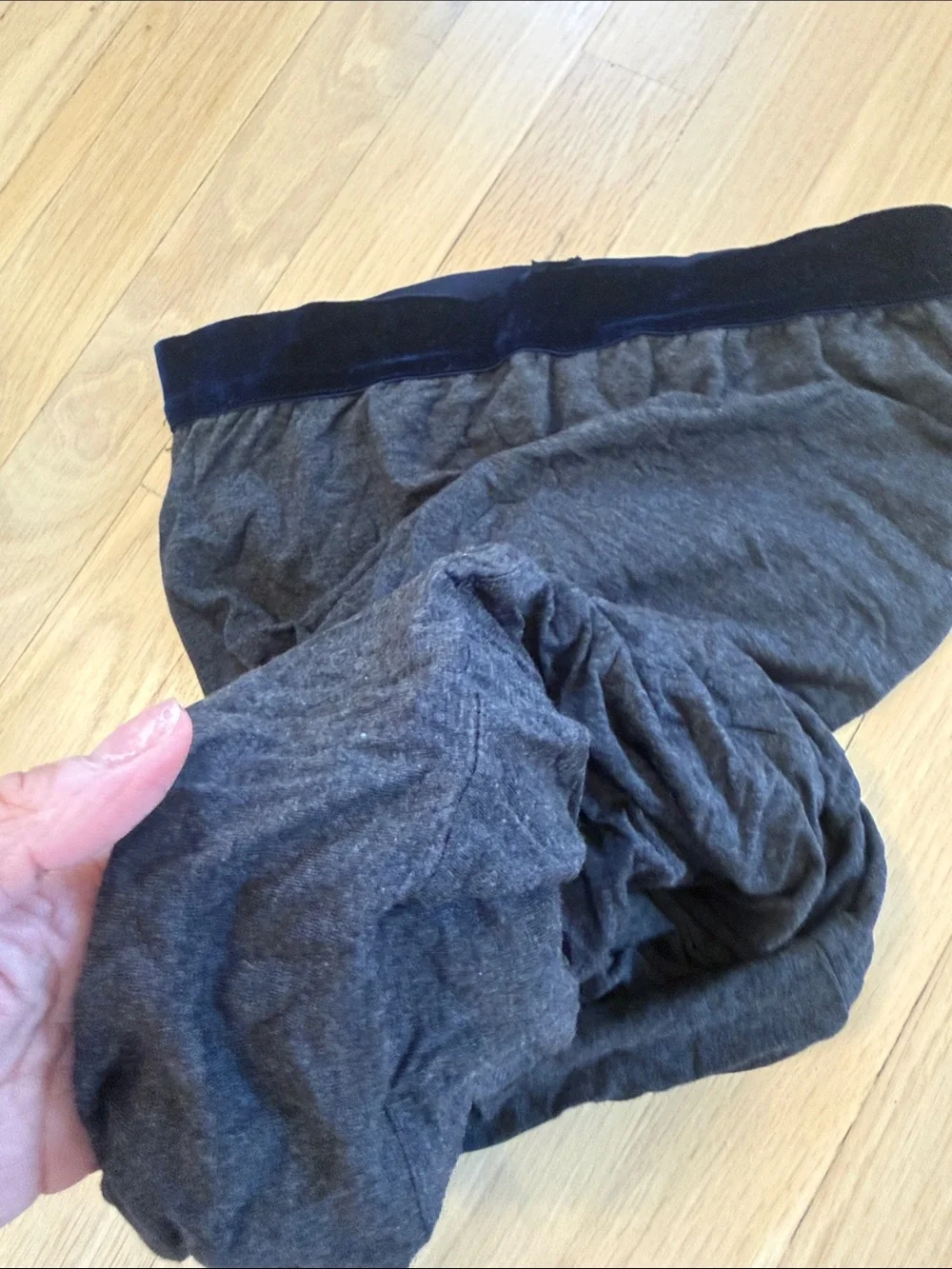 T by Alexander Wang Charcoal Gray knit Skirt with navy velvet waistband